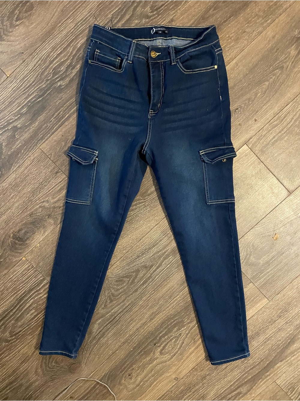 Our republic for all Women’s Dark Blue Cargo Skinny Jeans stretch size 12